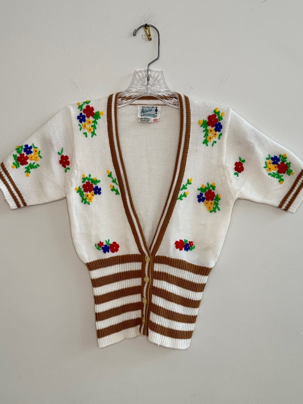 Women's 1970's Size Small Helen Sue Short Sleeve V-Neck Embroidered Cardigan